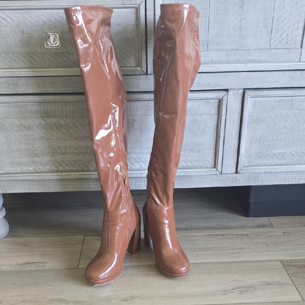 Women's Tan Knee-High Boots